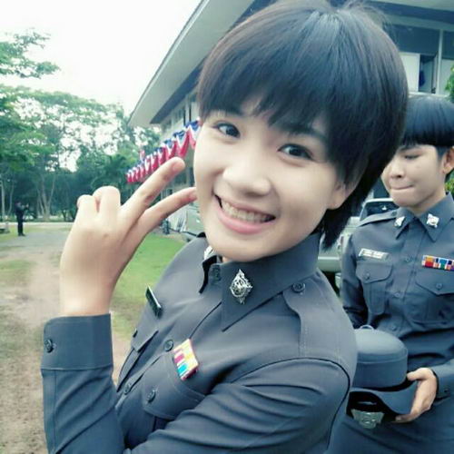 police-girl-thai-3