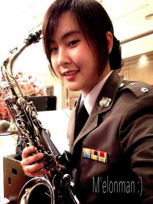 police-girl-thai-4