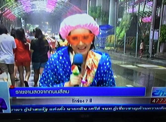 journalist-Songkran-festival-Thailand01