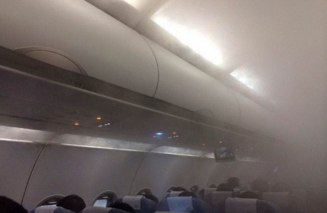 smoke-in-a-plane-07