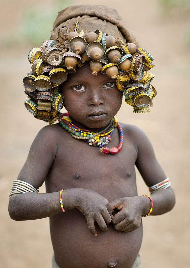 recycled-headwear-trash-01