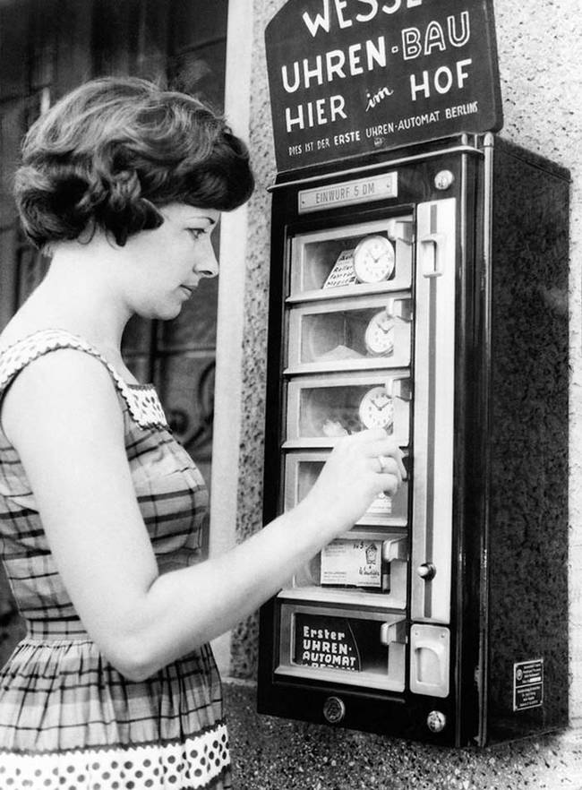 Vintage-Vending-Machines-17