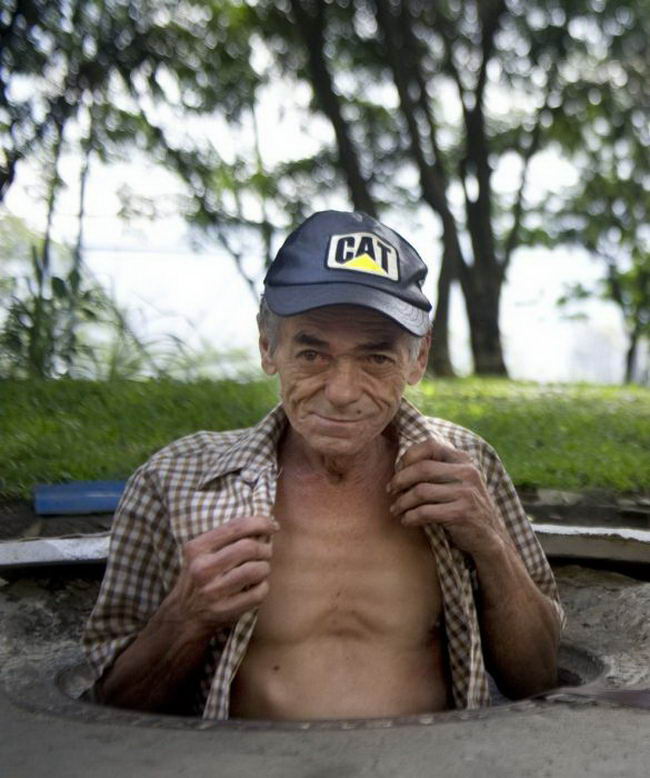 COLOMBIA-HOMELESS-SEWER