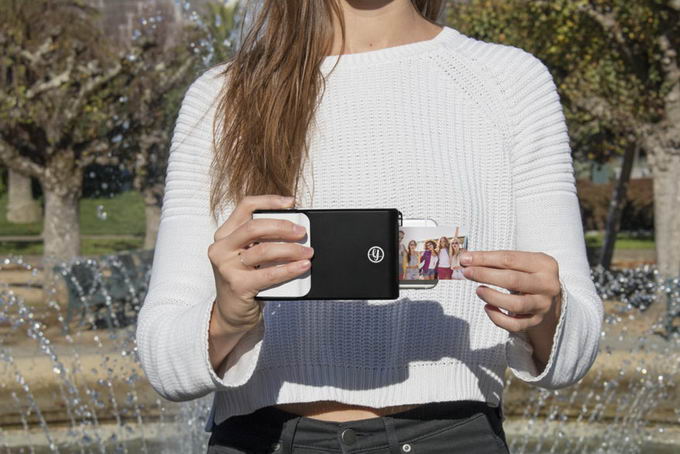 polaroid-phone-case-instant-pictures-prynt-01