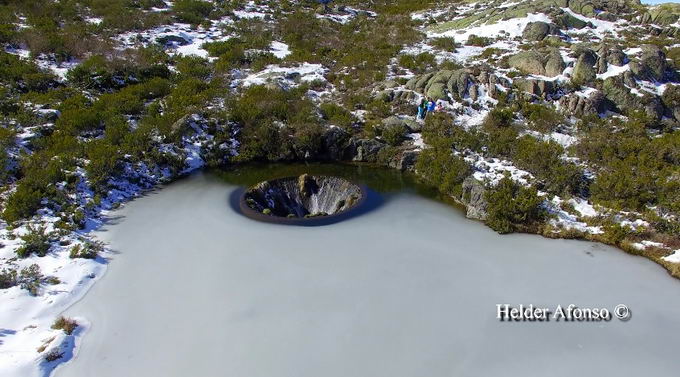 portugal-hole-01