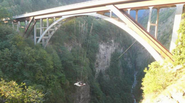 tubbing-bridge-06
