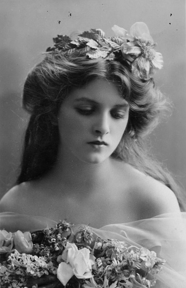 most-beautiful-1900-03