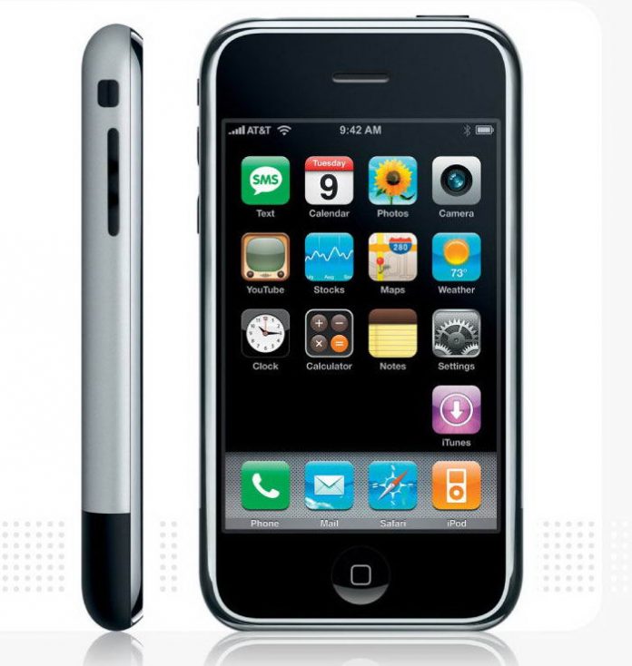 Как называется 1 айфон. Iphone 2g 2007. iphone 2. айфон 2 джи. iphone 2g 4gb.